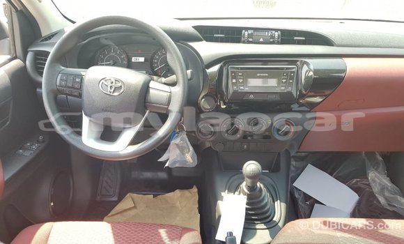 Buy Import Toyota Hilux White Car in Import - Dubai in Attapeu Province Buy Import Toyota Hilux White Car in Import - Dubai in Attapeu Province
