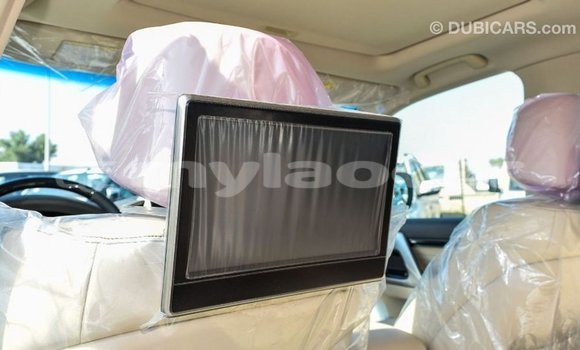 Buy Import Toyota Land Cruiser White Car in Import - Dubai in Attapeu Province Buy Import Toyota Land Cruiser White Car in Import - Dubai in Attapeu Province