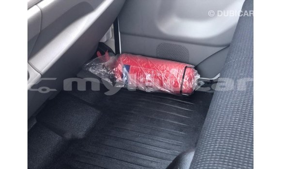 Buy Import Mitsubishi Carisma White Car in Import - Dubai in Attapeu Province Buy Import Mitsubishi Carisma White Car in Import - Dubai in Attapeu Province