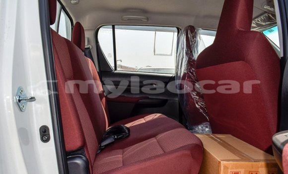 Buy Import Toyota Hilux White Car in Import - Dubai in Attapeu Province Buy Import Toyota Hilux White Car in Import - Dubai in Attapeu Province