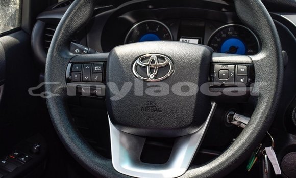 Buy Import Toyota Hilux White Car in Import - Dubai in Attapeu Province Buy Import Toyota Hilux White Car in Import - Dubai in Attapeu Province
