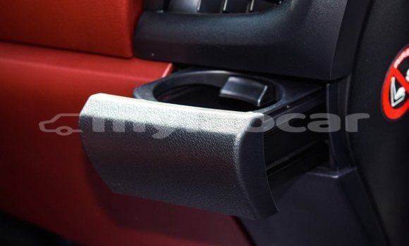 Buy Import Toyota Hilux White Car in Import - Dubai in Attapeu Province Buy Import Toyota Hilux White Car in Import - Dubai in Attapeu Province