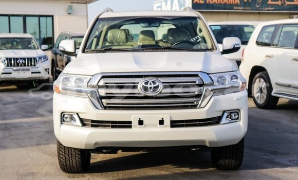Buy Import Toyota Land Cruiser White Car in Import - Dubai in Attapeu Province Buy Import Toyota Land Cruiser White Car in Import - Dubai in Attapeu Province