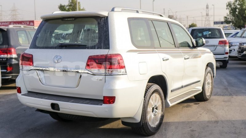 Big with watermark toyota land cruiser attapeu province import dubai 2871