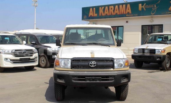 Buy Import Toyota Land Cruiser Beige Car in Import - Dubai in Attapeu Province Buy Import Toyota Land Cruiser Beige Car in Import - Dubai in Attapeu Province