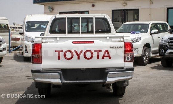 Buy Import Toyota Hilux White Car in Import - Dubai in Attapeu Province Buy Import Toyota Hilux White Car in Import - Dubai in Attapeu Province