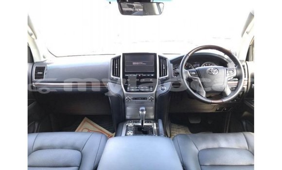 ຊື້ ການ ນຳ ເຂົ້າ Toyota Land Cruiser White ລົດ ໃນ Import - Dubai ໃນ Attapeu Province ຊື້ ການ ນຳ ເຂົ້າ Toyota Land Cruiser White ລົດ ໃນ Import - Dubai ໃນ Attapeu Province