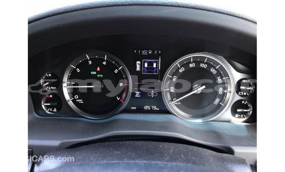 ຊື້ ການ ນຳ ເຂົ້າ Toyota Land Cruiser White ລົດ ໃນ Import - Dubai ໃນ Attapeu Province ຊື້ ການ ນຳ ເຂົ້າ Toyota Land Cruiser White ລົດ ໃນ Import - Dubai ໃນ Attapeu Province