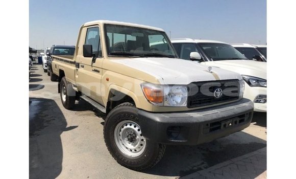 Buy Import Toyota Land Cruiser Beige Car in Import - Dubai in Attapeu Province