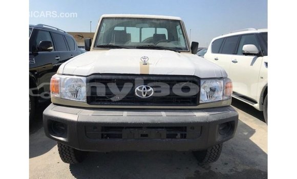 Buy Import Toyota Land Cruiser Beige Car in Import - Dubai in Attapeu Province Buy Import Toyota Land Cruiser Beige Car in Import - Dubai in Attapeu Province