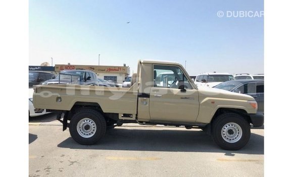 Buy Import Toyota Land Cruiser Beige Car in Import - Dubai in Attapeu Province Buy Import Toyota Land Cruiser Beige Car in Import - Dubai in Attapeu Province