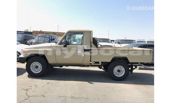 Buy Import Toyota Land Cruiser Beige Car in Import - Dubai in Attapeu Province Buy Import Toyota Land Cruiser Beige Car in Import - Dubai in Attapeu Province