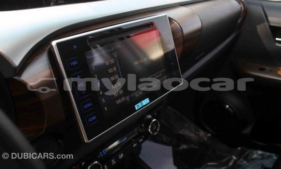 Buy Import Toyota Hilux White Car in Import - Dubai in Attapeu Province Buy Import Toyota Hilux White Car in Import - Dubai in Attapeu Province