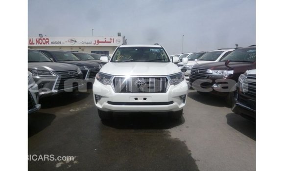 ຊື້ ການ ນຳ ເຂົ້າ Toyota Prado White ລົດ ໃນ Import - Dubai ໃນ Attapeu Province ຊື້ ການ ນຳ ເຂົ້າ Toyota Prado White ລົດ ໃນ Import - Dubai ໃນ Attapeu Province