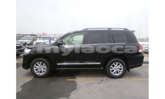 Acheter Import Voiture Toyota Land Cruiser Noir à Import - Dubai, Attapeu Province Acheter Import Voiture Toyota Land Cruiser Noir à Import - Dubai, Attapeu Province