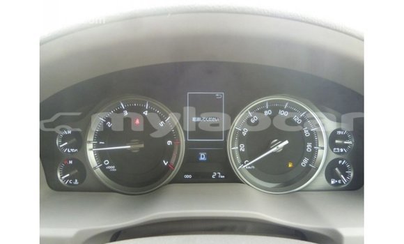 Acheter Import Voiture Toyota Land Cruiser Noir à Import - Dubai, Attapeu Province Acheter Import Voiture Toyota Land Cruiser Noir à Import - Dubai, Attapeu Province