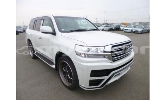 ຊື້ ການ ນຳ ເຂົ້າ Toyota Land Cruiser White ລົດ ໃນ Import - Dubai ໃນ Attapeu Province ຊື້ ການ ນຳ ເຂົ້າ Toyota Land Cruiser White ລົດ ໃນ Import - Dubai ໃນ Attapeu Province