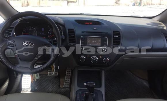 Buy Used Kia Rio White Car in Vientiane in Vientiane Province Buy Used Kia Rio White Car in Vientiane in Vientiane Province