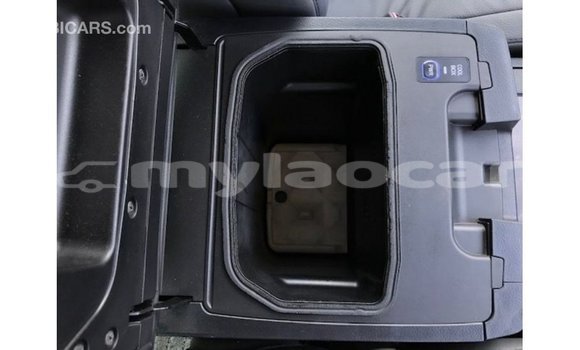 Acheter Import Voiture Toyota Land Cruiser Autre à Import - Dubai, Attapeu Province Acheter Import Voiture Toyota Land Cruiser Autre à Import - Dubai, Attapeu Province