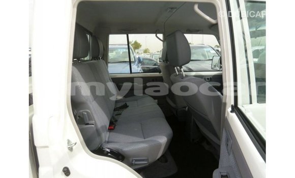 Buy Import Toyota Land Cruiser White Car in Import - Dubai in Attapeu Province Buy Import Toyota Land Cruiser White Car in Import - Dubai in Attapeu Province