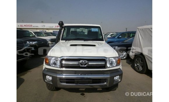Buy Import Toyota Land Cruiser White Car in Import - Dubai in Attapeu Province Buy Import Toyota Land Cruiser White Car in Import - Dubai in Attapeu Province