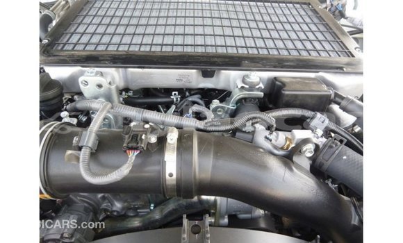 Buy Import Toyota Land Cruiser White Car in Import - Dubai in Attapeu Province Buy Import Toyota Land Cruiser White Car in Import - Dubai in Attapeu Province