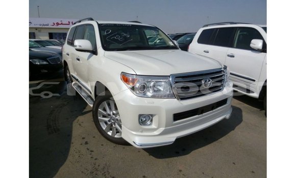 Buy Import Toyota Land Cruiser White Car in Import - Dubai in Attapeu Province Buy Import Toyota Land Cruiser White Car in Import - Dubai in Attapeu Province