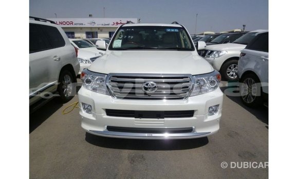 Buy Import Toyota Land Cruiser White Car in Import - Dubai in Attapeu Province Buy Import Toyota Land Cruiser White Car in Import - Dubai in Attapeu Province