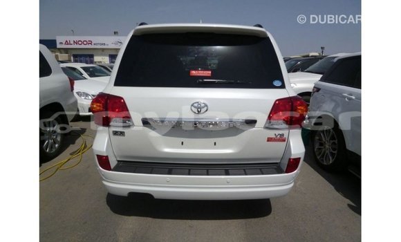 Buy Import Toyota Land Cruiser White Car in Import - Dubai in Attapeu Province Buy Import Toyota Land Cruiser White Car in Import - Dubai in Attapeu Province