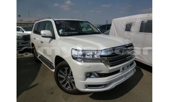 Buy Import Toyota Land Cruiser White Car in Import - Dubai in Attapeu Province Buy Import Toyota Land Cruiser White Car in Import - Dubai in Attapeu Province
