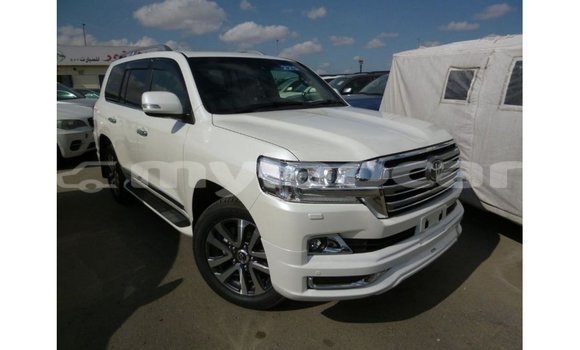 Buy Import Toyota Land Cruiser White Car in Import - Dubai in Attapeu Province Buy Import Toyota Land Cruiser White Car in Import - Dubai in Attapeu Province