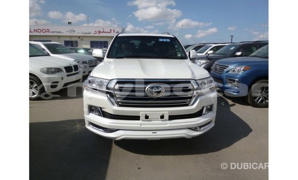 Buy Import Toyota Land Cruiser White Car in Import - Dubai in Attapeu Province Buy Import Toyota Land Cruiser White Car in Import - Dubai in Attapeu Province