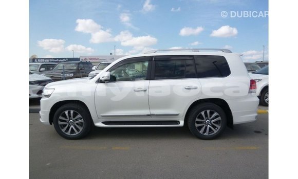 Buy Import Toyota Land Cruiser White Car in Import - Dubai in Attapeu Province Buy Import Toyota Land Cruiser White Car in Import - Dubai in Attapeu Province