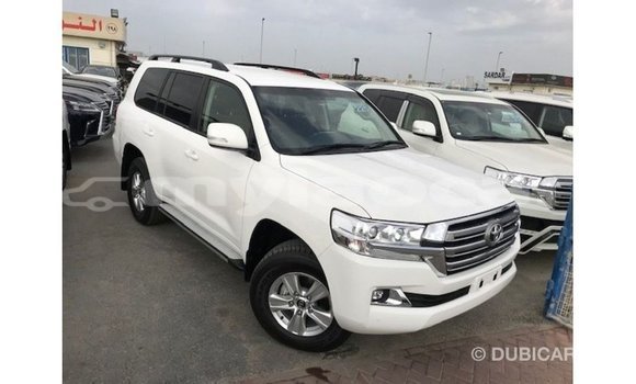 Buy Import Toyota Land Cruiser White Car in Import - Dubai in Attapeu Province Buy Import Toyota Land Cruiser White Car in Import - Dubai in Attapeu Province