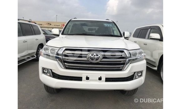 Buy Import Toyota Land Cruiser White Car in Import - Dubai in Attapeu Province Buy Import Toyota Land Cruiser White Car in Import - Dubai in Attapeu Province