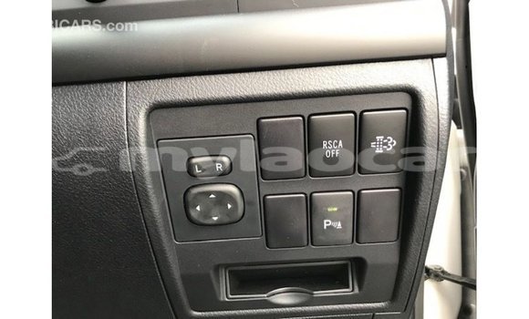 Buy Import Toyota Land Cruiser White Car in Import - Dubai in Attapeu Province Buy Import Toyota Land Cruiser White Car in Import - Dubai in Attapeu Province