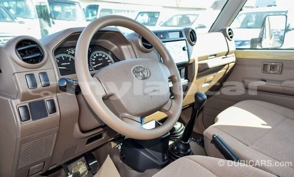 Buy Import Toyota Land Cruiser Beige Car in Import - Dubai in Attapeu Province Buy Import Toyota Land Cruiser Beige Car in Import - Dubai in Attapeu Province