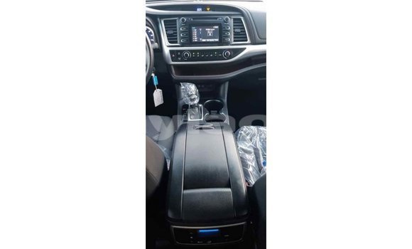 Buy Import Toyota Highlander Other Car in Import - Dubai in Attapeu Province Buy Import Toyota Highlander Other Car in Import - Dubai in Attapeu Province