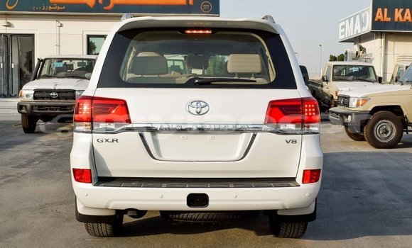 Buy Import Toyota Land Cruiser White Car in Import - Dubai in Attapeu Province Buy Import Toyota Land Cruiser White Car in Import - Dubai in Attapeu Province