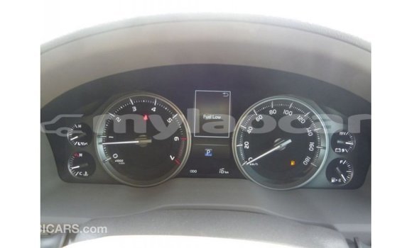 Acheter Import Voiture Toyota Land Cruiser Bleu à Import - Dubai, Attapeu Province Acheter Import Voiture Toyota Land Cruiser Bleu à Import - Dubai, Attapeu Province