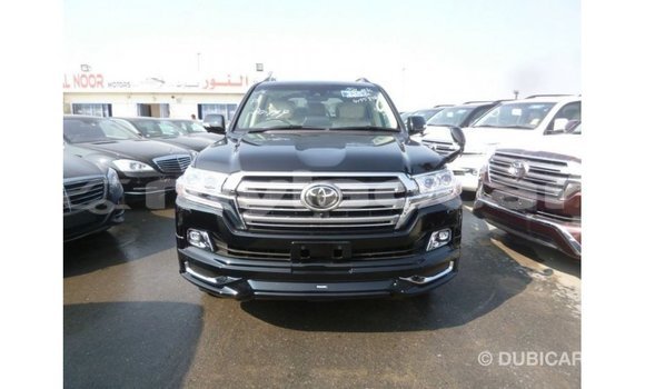 Acheter Import Voiture Toyota Land Cruiser Noir à Import - Dubai, Attapeu Province Acheter Import Voiture Toyota Land Cruiser Noir à Import - Dubai, Attapeu Province