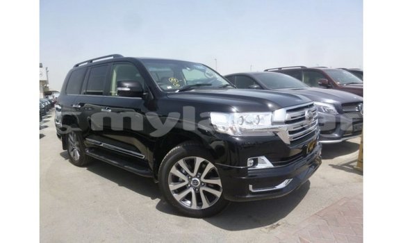 Acheter Import Voiture Toyota Land Cruiser Noir à Import - Dubai, Attapeu Province Acheter Import Voiture Toyota Land Cruiser Noir à Import - Dubai, Attapeu Province