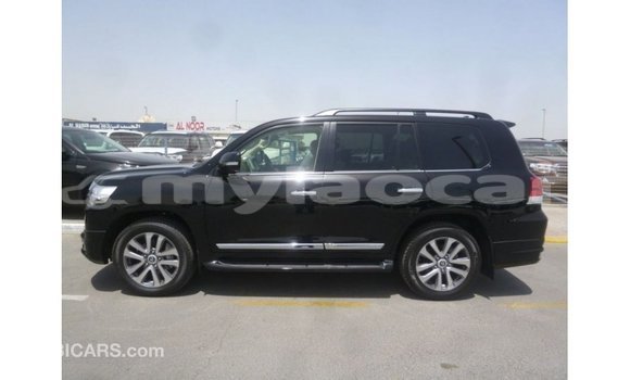 Acheter Import Voiture Toyota Land Cruiser Noir à Import - Dubai, Attapeu Province Acheter Import Voiture Toyota Land Cruiser Noir à Import - Dubai, Attapeu Province