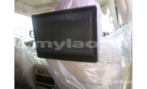 Acheter Import Voiture Toyota Land Cruiser Noir à Import - Dubai, Attapeu Province Acheter Import Voiture Toyota Land Cruiser Noir à Import - Dubai, Attapeu Province