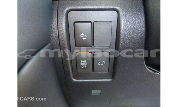 ຊື້ ການ ນຳ ເຂົ້າ Toyota Land Cruiser White ລົດ ໃນ Import - Dubai ໃນ Attapeu Province ຊື້ ການ ນຳ ເຂົ້າ Toyota Land Cruiser White ລົດ ໃນ Import - Dubai ໃນ Attapeu Province