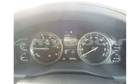 ຊື້ ການ ນຳ ເຂົ້າ Toyota Land Cruiser White ລົດ ໃນ Import - Dubai ໃນ Attapeu Province ຊື້ ການ ນຳ ເຂົ້າ Toyota Land Cruiser White ລົດ ໃນ Import - Dubai ໃນ Attapeu Province