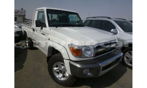 Buy Import Toyota Land Cruiser White Car in Import - Dubai in Attapeu Province Buy Import Toyota Land Cruiser White Car in Import - Dubai in Attapeu Province