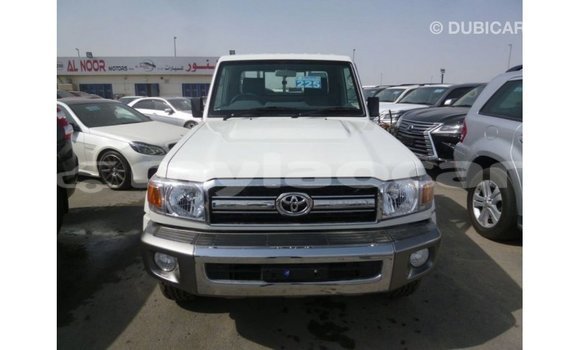 Buy Import Toyota Land Cruiser White Car in Import - Dubai in Attapeu Province Buy Import Toyota Land Cruiser White Car in Import - Dubai in Attapeu Province