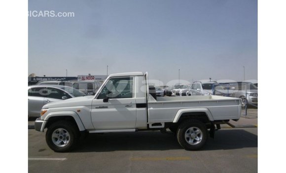 Buy Import Toyota Land Cruiser White Car in Import - Dubai in Attapeu Province Buy Import Toyota Land Cruiser White Car in Import - Dubai in Attapeu Province