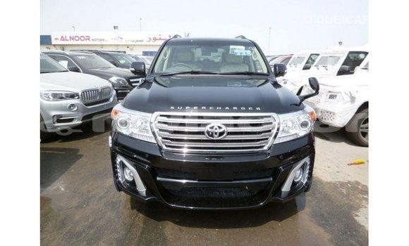 Acheter Import Voiture Toyota Land Cruiser Noir à Import - Dubai, Attapeu Province Acheter Import Voiture Toyota Land Cruiser Noir à Import - Dubai, Attapeu Province